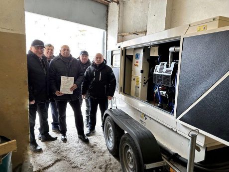 Український державний університет залізничного транспорту отримав новий, потужний генератор для забезпечення резервного електропостачання