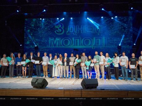 Урочистості до Дня молоді: нагороджено студентку УкрДУЗТ!