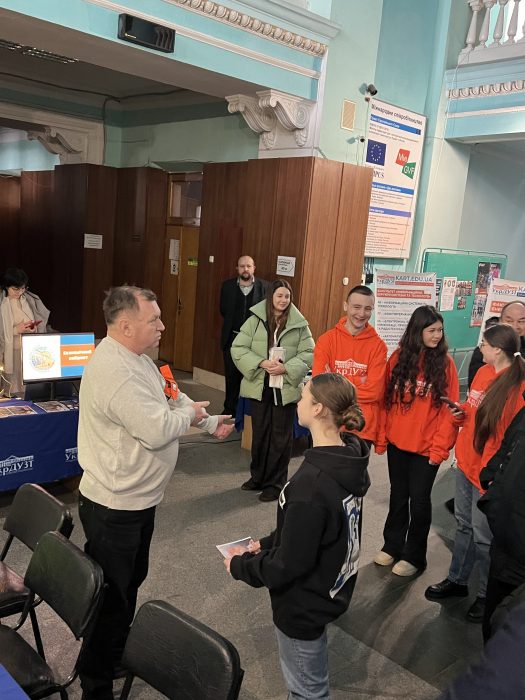 РОБОТА З ПРОФОРІЄНТАЦІЇ