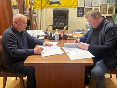 Український державний університет залізничного транспорту підписав договір про співпрацю з Богодухівська міська рада.