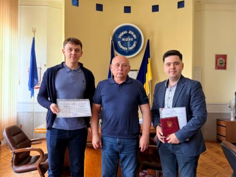 В Українському державному університеті залізничного транспорту вручили дипломи докторів філософії!