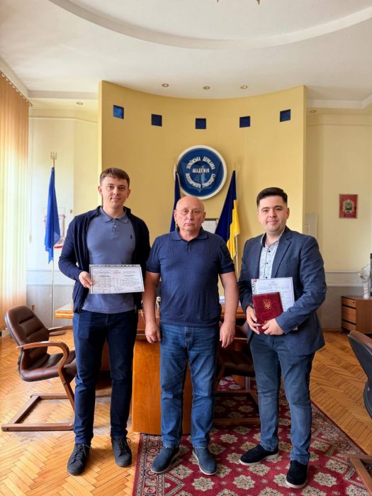 В Українському державному університеті залізничного транспорту вручили дипломи докторів філософії!